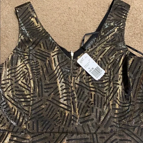 Forever 21 Gold Peplum Top - Picture 3 of 5